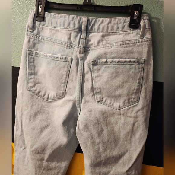 Vervet light wash jeans - Picture 4 of 10